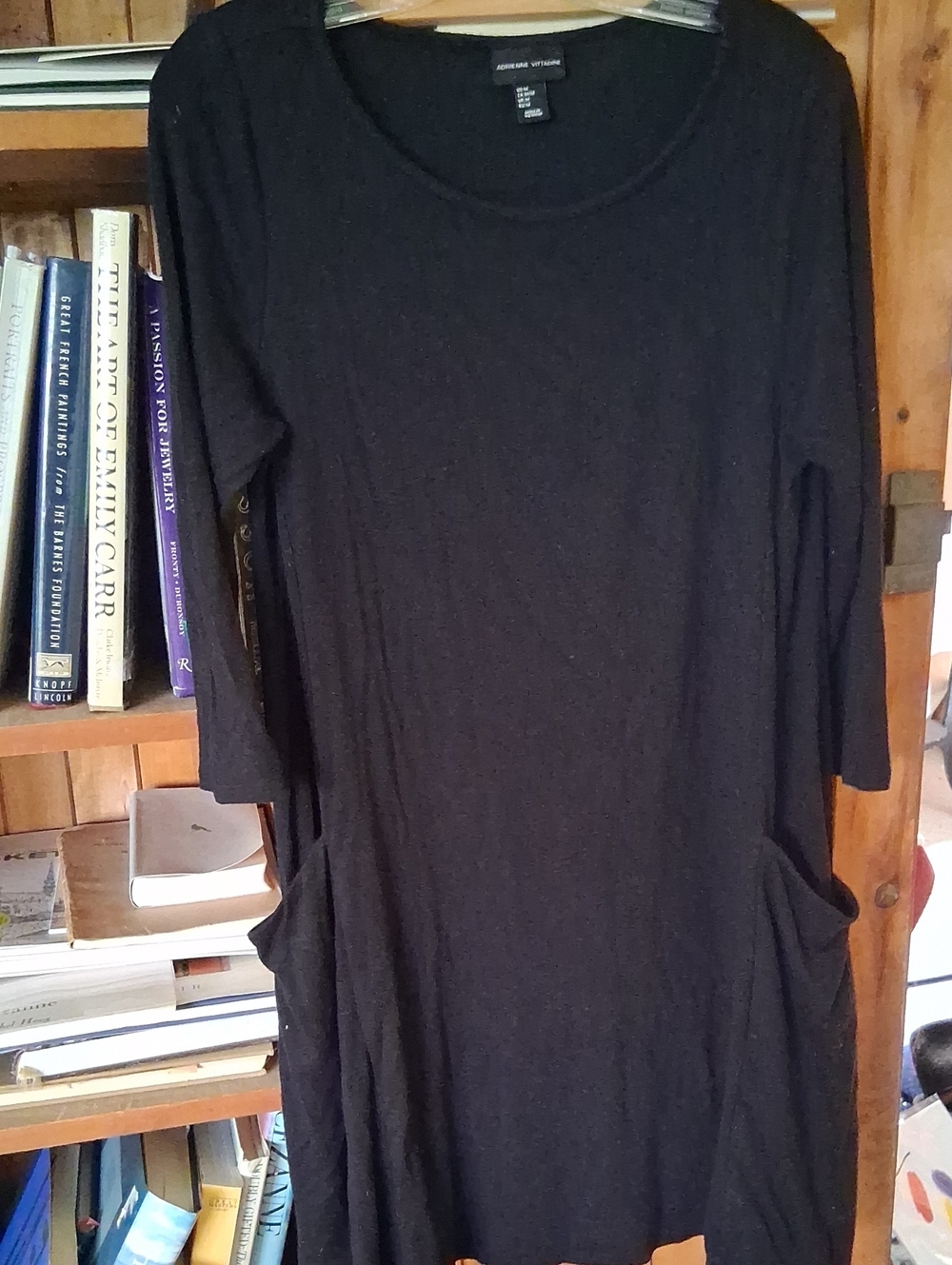 Adrienne Vittadini Black Scoop Neck Dress with Pockets M